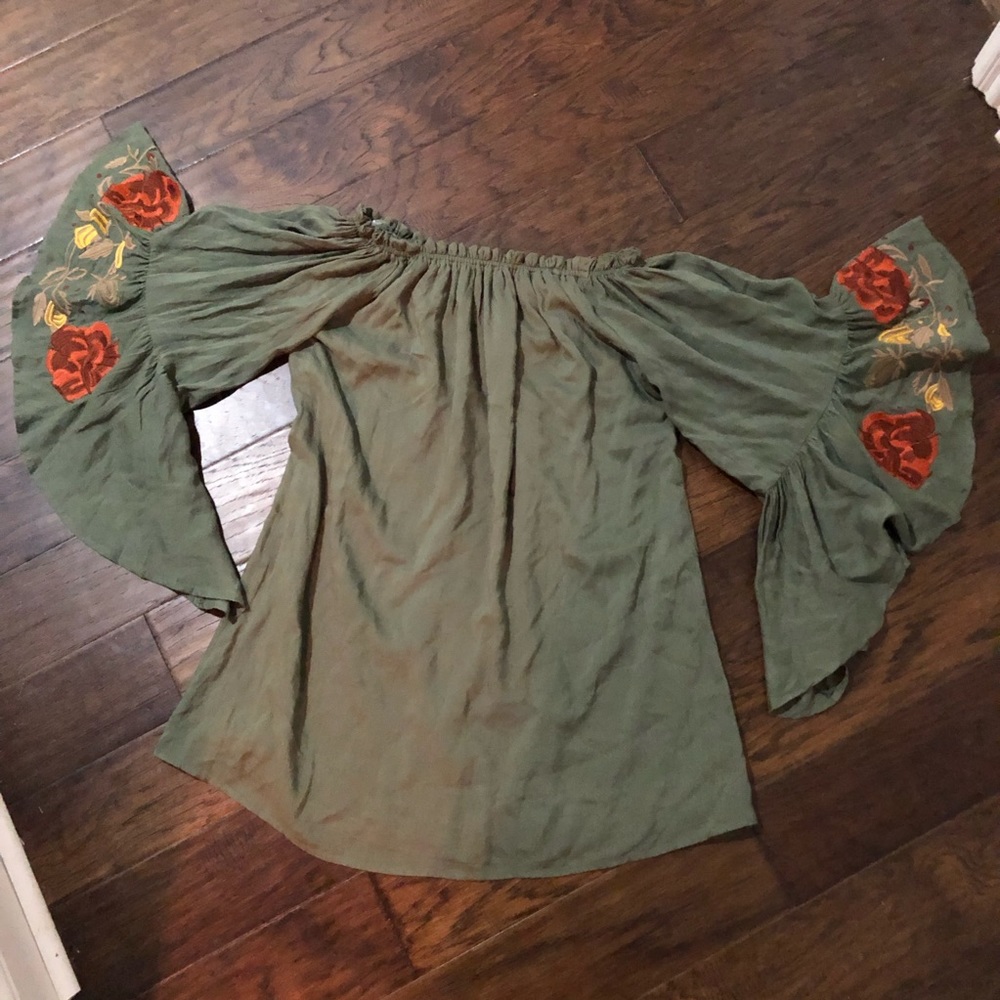 Boho off the shoulder embroidered dress